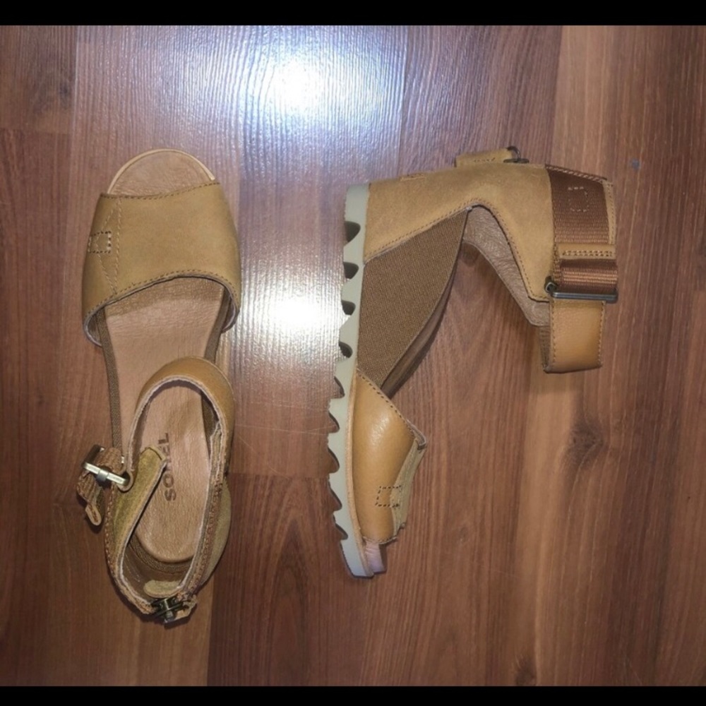 Sorel shoes women 7-7.5